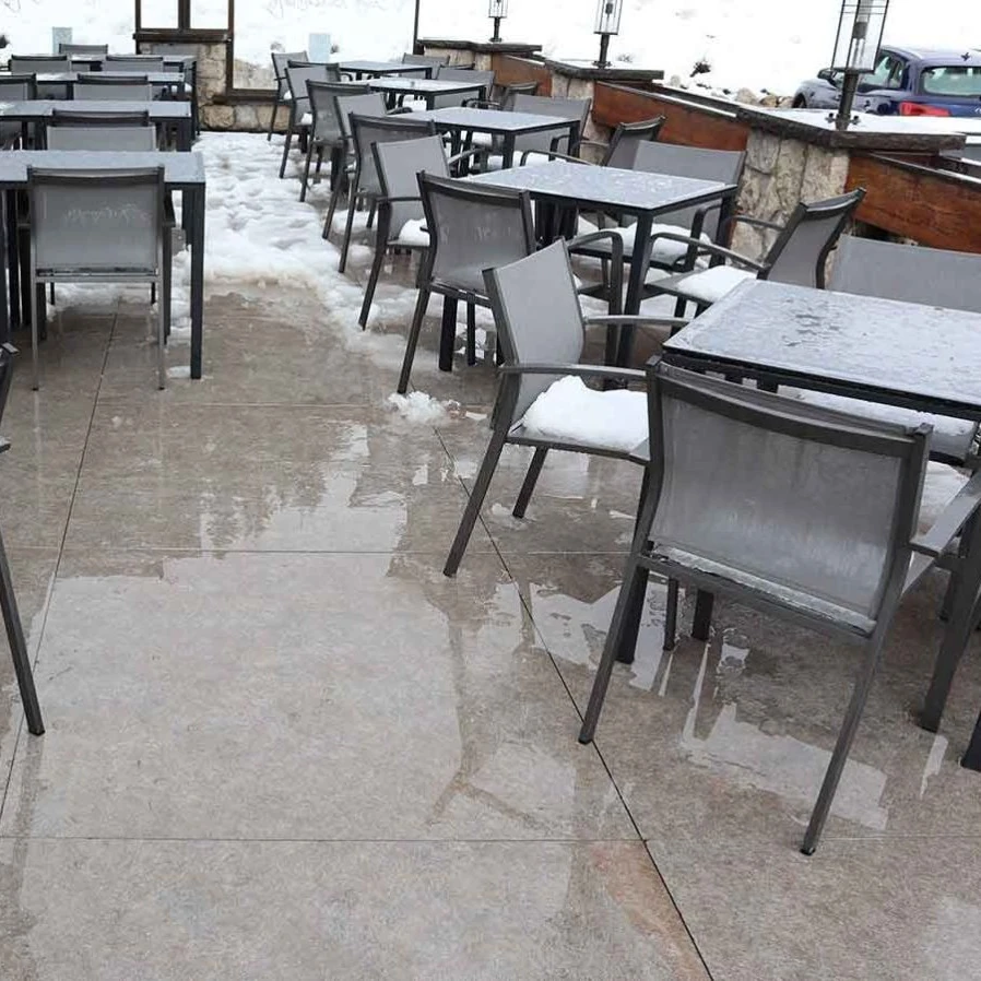 taras wentylowany zimą.webp